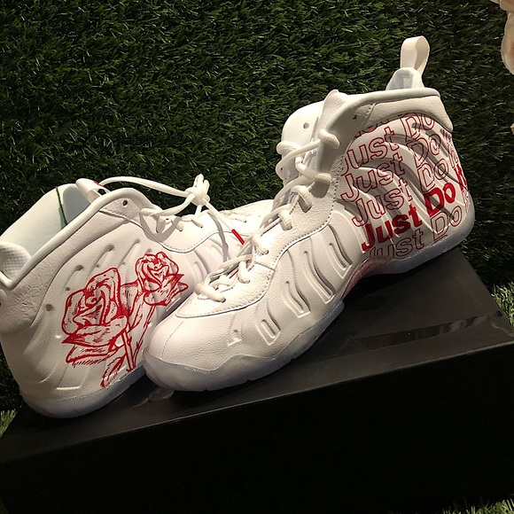 Nike Shoes - Nike Foamposite GS